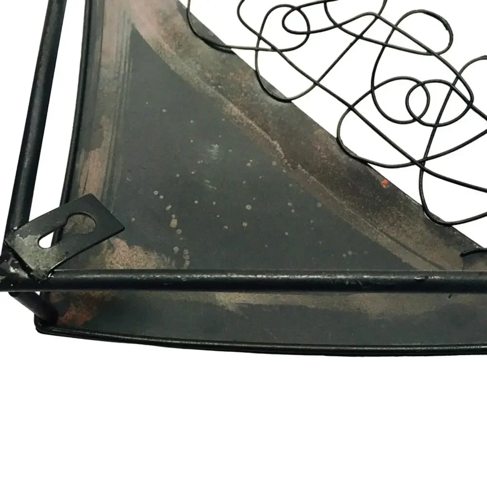 Vertical 3-Panel Metal Wall Decor